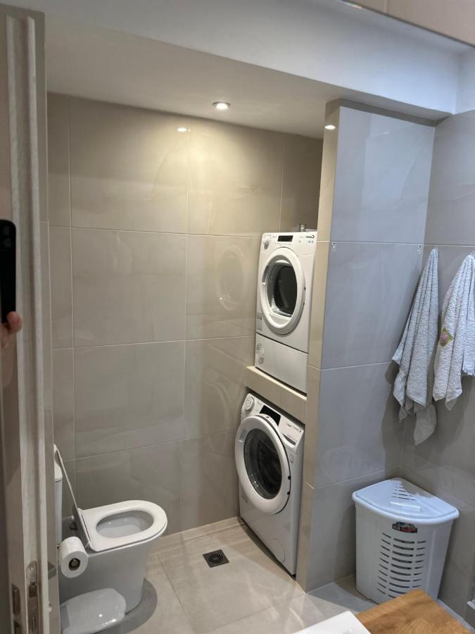 A&A Apartment Пирей Экстерьер фото